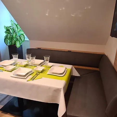 Huettenzauber & Turmchalet Losensteinleithen